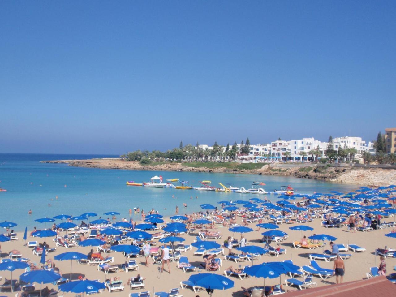 Kapparis Family Holidays Paralimni Bagian luar foto